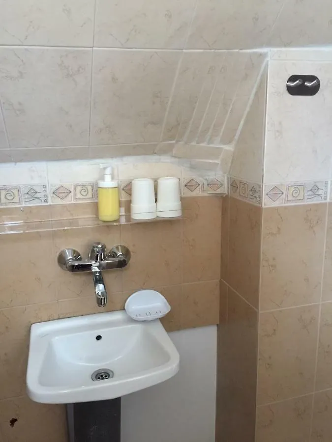 Lilia 4 Self-Check In Apartment София